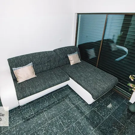 Apartman Prestigious And Stylish